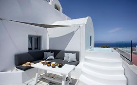 Oia Captain'S Villa